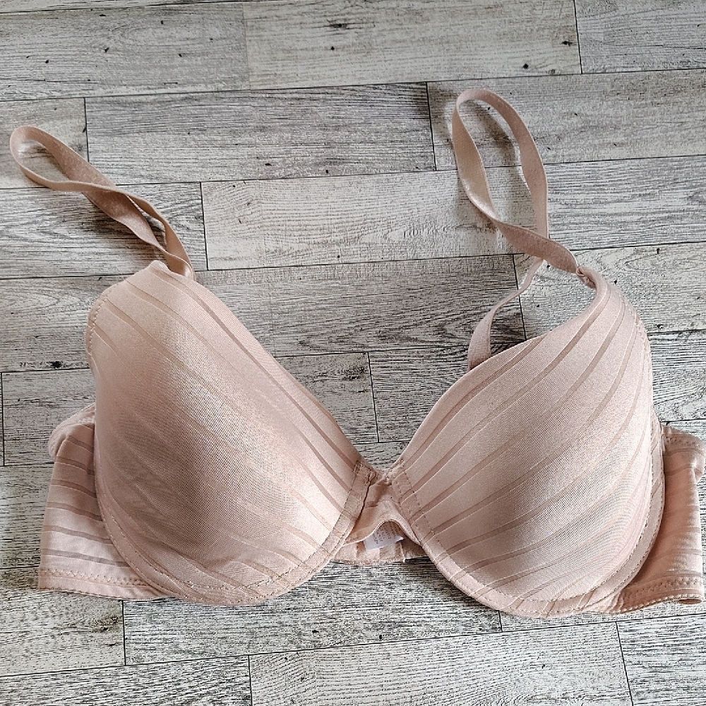 Nude Sheer Stripe Lightly Padded Underwire Full Coverage Bra Size 38C GUC